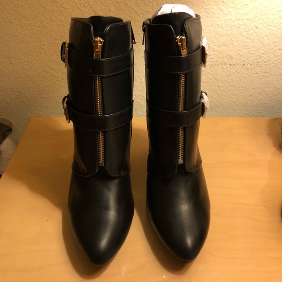 BRAND NEW. NEVER WORN black booties - Picture 7 of 8